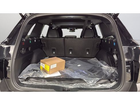 Certified 2026 Subaru Outback Touring XT AWD/4WD image 30