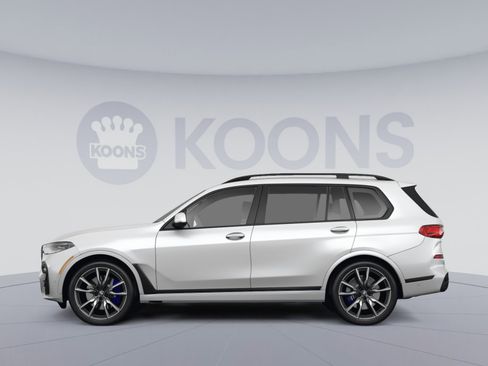 Used 2022 BMW X7 xDrive40i w/ Premium Package AWD/4WD image 2