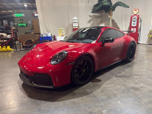 Used 2026 Porsche 911 GTS image 10