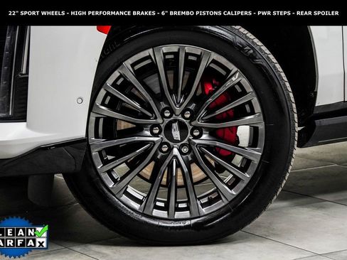 Used 2023 Cadillac Escalade ESV V image 3