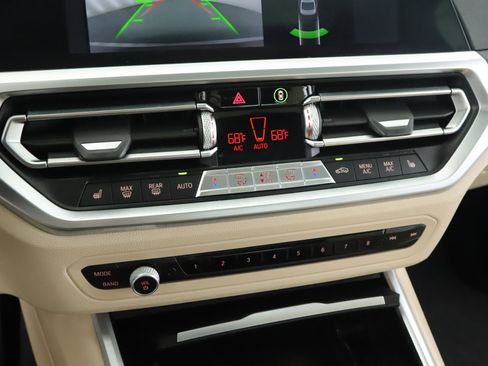 Used 2021 BMW 330i xDrive 330i xDrive AWD w/ Convenience Package image 13