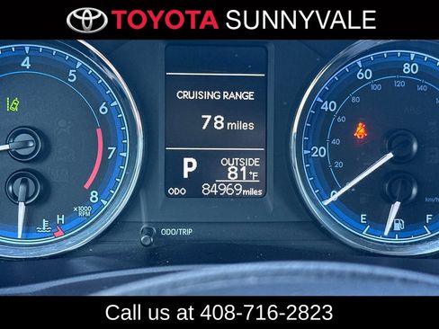 Used 2018 Toyota Corolla LE FWD image 27