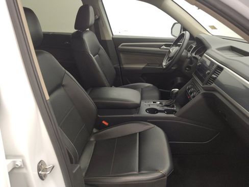 Used 2021 Volkswagen Atlas SE FWD image 21