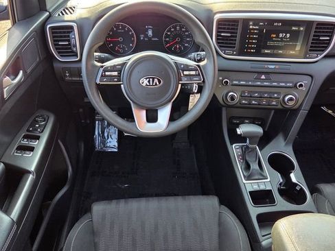 Used 2020 Kia Sportage LX image 11