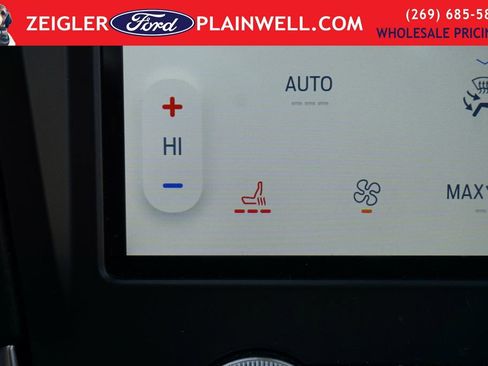 Used 2023 Ford Edge SEL AWD/4WD image 20