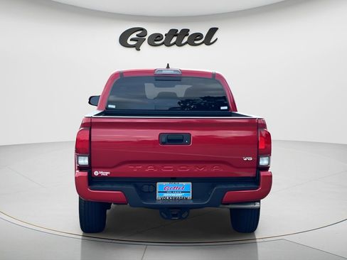 Used 2022 Toyota Tacoma SR5 w/ Technology Package RWD image 7