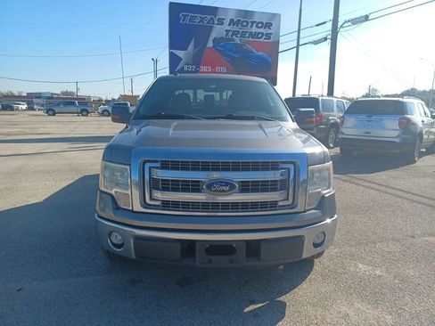 Used 2014 Ford F150 XLT w/ XLT Chrome Package image 8