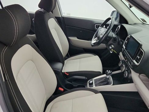 Used 2021 Hyundai Venue SEL w/ Cargo Package image 21