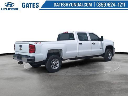 Used 2017 Chevrolet Silverado 3500 W/T AWD/4WD image 2