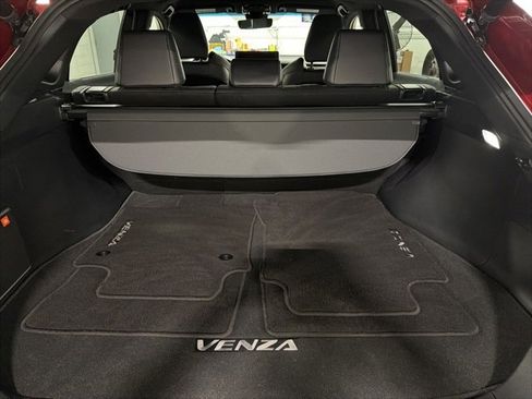 Used 2021 Toyota Venza XLE w/ Softex Package image 12