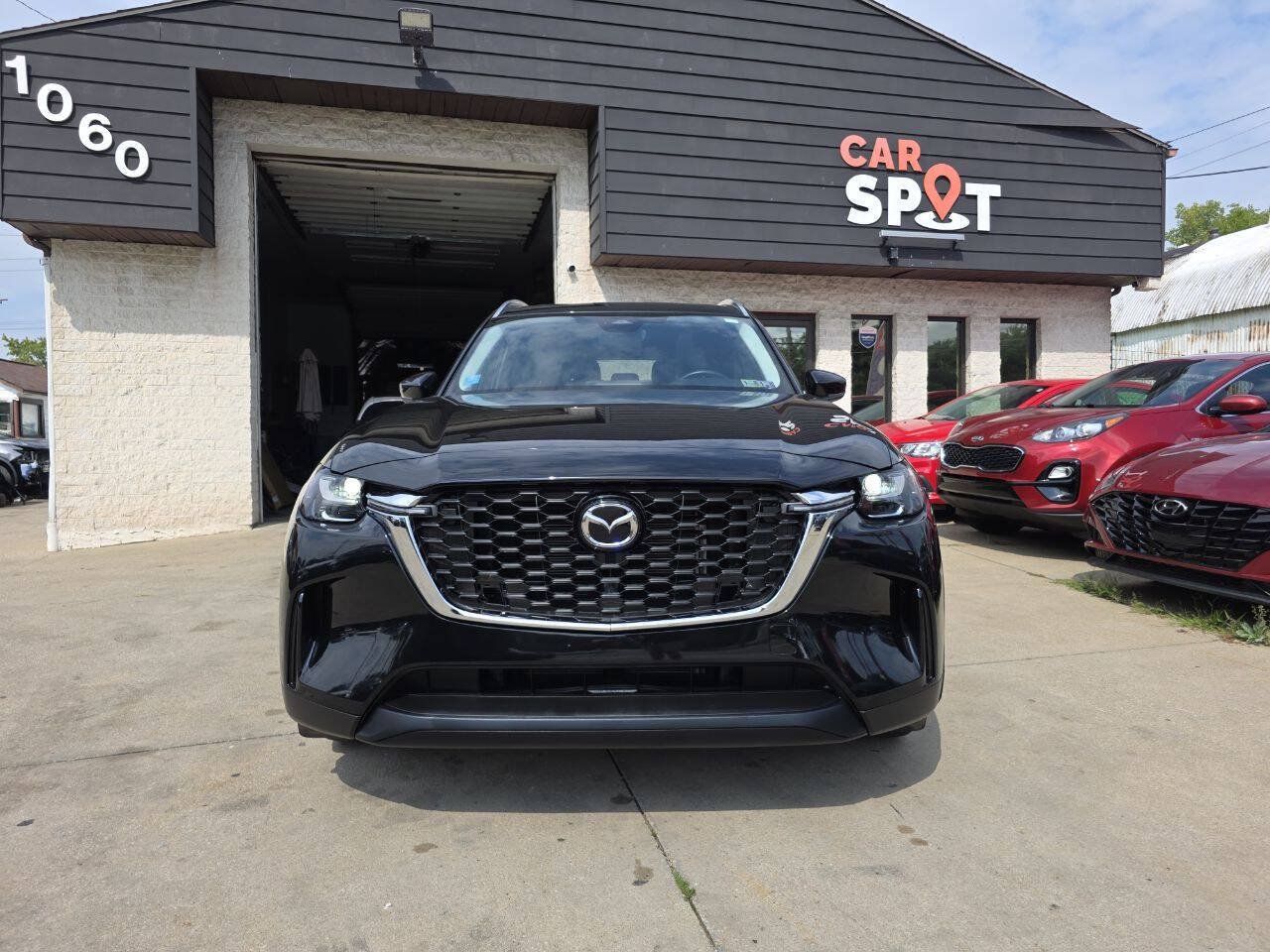 Used 2024 MAZDA CX-90 3.3 Turbo w/ Preferred Package AWD/4WD image 2