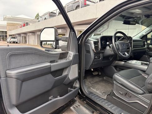 Used 2023 Ford F350 Lariat w/ Tremor Off-Road Package AWD/4WD image 15
