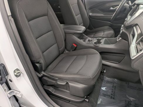 Used 2022 GMC Terrain SLE w/ Driver Convenience Package image 28