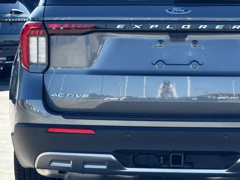 New 2026 Ford Explorer Active w/ Active Comfort Package image 11