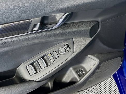 Used 2020 Honda Accord Sport image 11