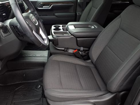 Certified 2022 GMC Sierra 1500 Elevation w/ LPO, Elevation Black Package image 5