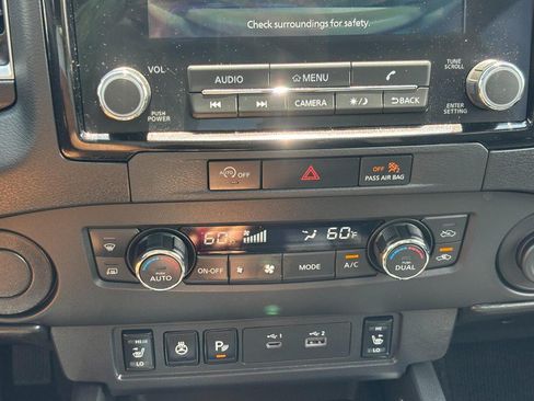 Used 2024 Nissan Frontier SL w/ Technology Package RWD image 23