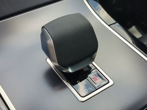 Used 2026 Land Rover Range Rover Velar Dynamic SE AWD/4WD image 35