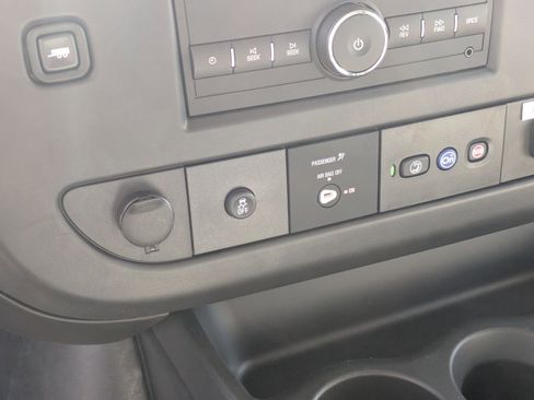 New 2025 Chevrolet Express 3500 w/ Power Convenience Package image 17