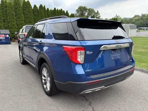 Used 2020 Ford Explorer XLT w/ Equipment Group 202A AWD/4WD image 6