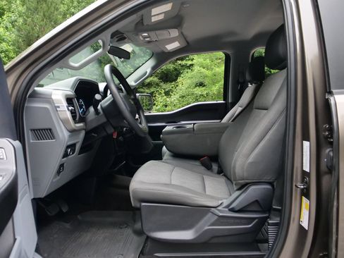 Used 2021 Ford F150 XL w/ Equipment Group 101A High RWD image 21