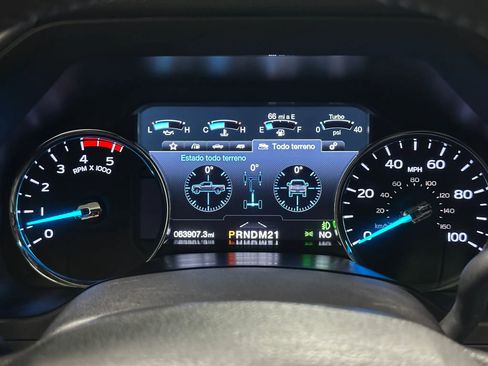 Used 2017 Ford F250 Lariat w/ Lariat Ultimate Package AWD/4WD image 28