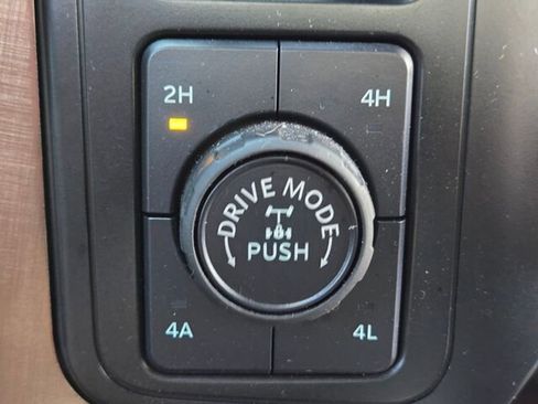 Used 2024 Ford F150 King Ranch w/ FX4 Off-Road Package image 29