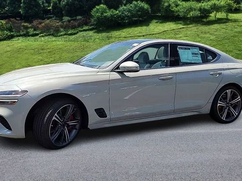 Used 2025 Genesis G70 2.5T w/ Sport Prestige Package image 4