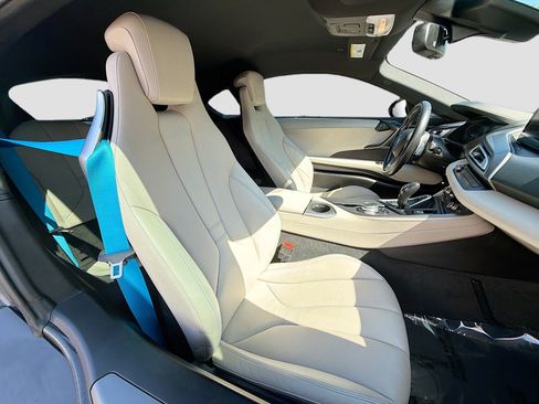 Used 2015 BMW i8 Base image 14