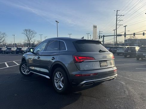 Used 2022 Audi Q5 2.0T Premium w/ Convenience Package image 5