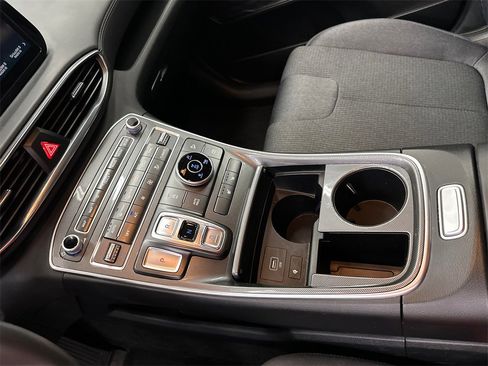 Used 2023 Hyundai Santa Fe SEL image 31