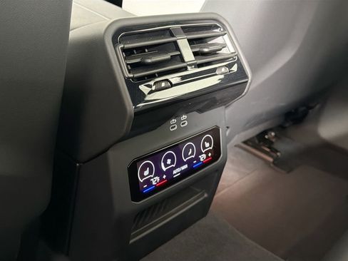 Used 2025 BMW M5 Touring image 28