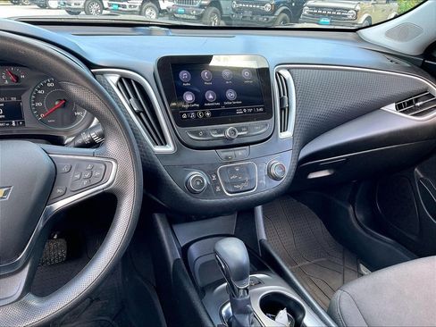 Used 2024 Chevrolet Malibu LS w/ LPO, Floor Liner Package FWD image 17
