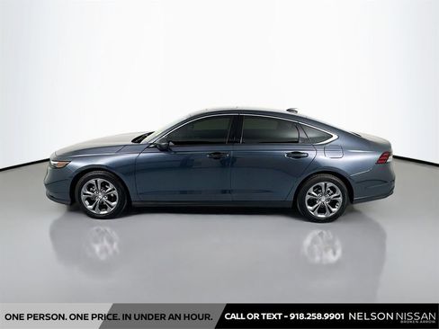 Used 2023 Honda Accord EX image 8