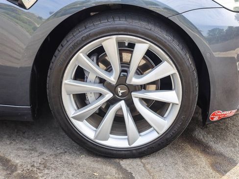 Used 2018 Tesla Model 3 Long Range RWD image 12