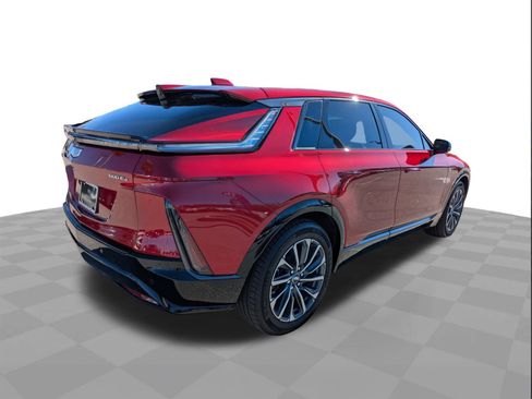 Certified 2024 Cadillac Lyriq Sport w/ LPO, Floor Liner Package image 4