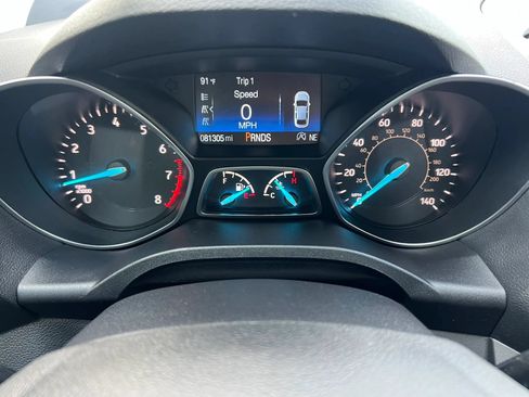 Used 2018 Ford Escape SE FWD image 16