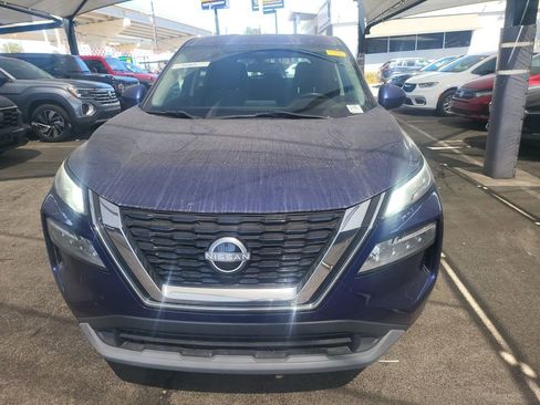 Used 2023 Nissan Rogue SV image 10