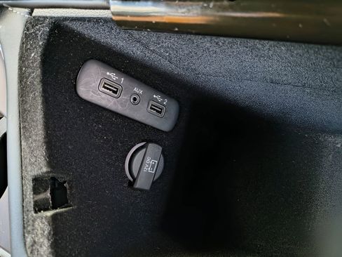 Used 2022 Dodge Challenger SXT w/ Blacktop Package image 24