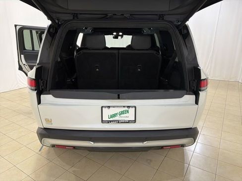 Used 2023 Rivian R1S Adventure AWD/4WD image 22