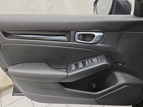 Used 2024 Honda Civic Touring image 19