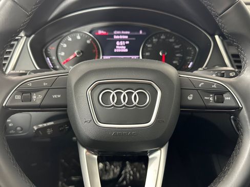 Used 2023 Audi Q5 2.0T Premium w/ Convenience Package image 21