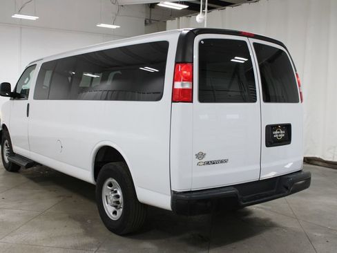 Used 2023 Chevrolet Express 3500 LS image 7