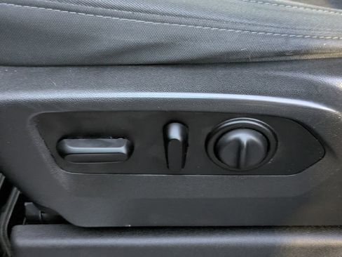 Used 2020 GMC Sierra 1500 Elevation w/ Elevation Value Package image 19