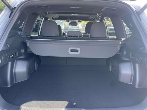 Used 2025 Subaru Forester Premium w/ Convenience Package #1 AWD/4WD image 11