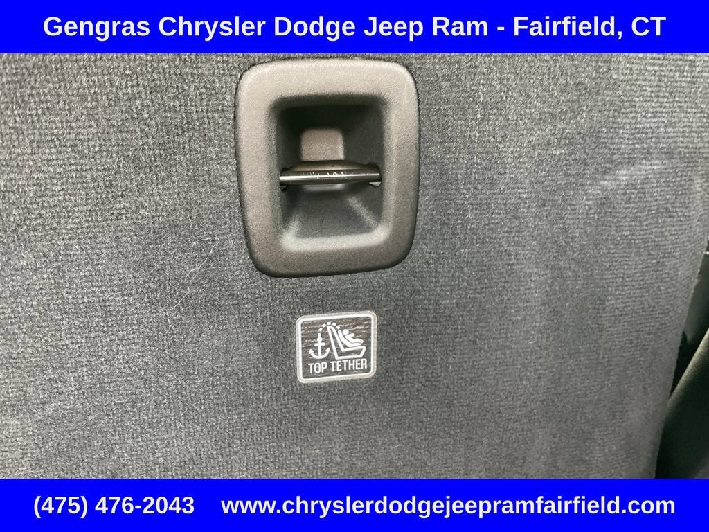 Certified 2023 Jeep Grand Cherokee Overland AWD/4WD image 31
