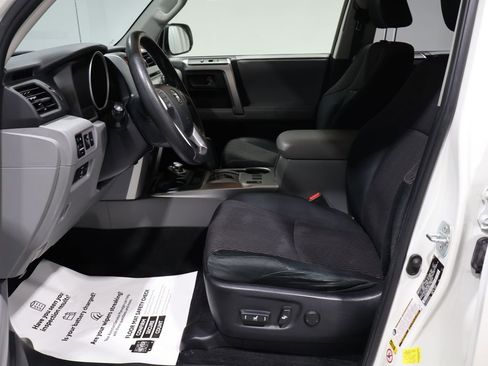 Used 2013 Toyota 4Runner SR5 image 9