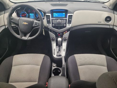 Used 2014 Chevrolet Cruze LS FWD image 22