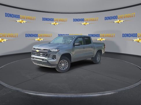 Used 2024 Chevrolet Colorado LT w/ LT Convenience Package II RWD image 4
