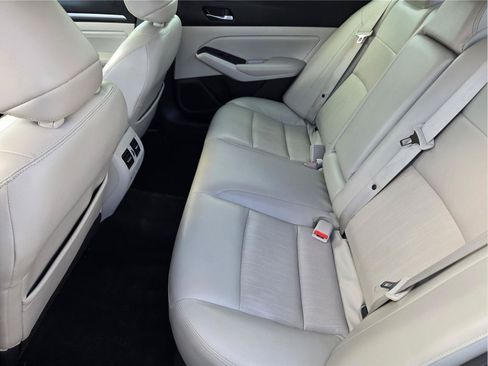 Used 2019 Nissan Altima 2.5 SL FWD image 28